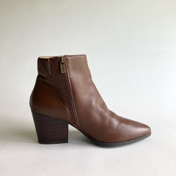 American Rag Brown Genuine Leather Point Toe Ankle Boots size 8.5 - Picture 5 of 15